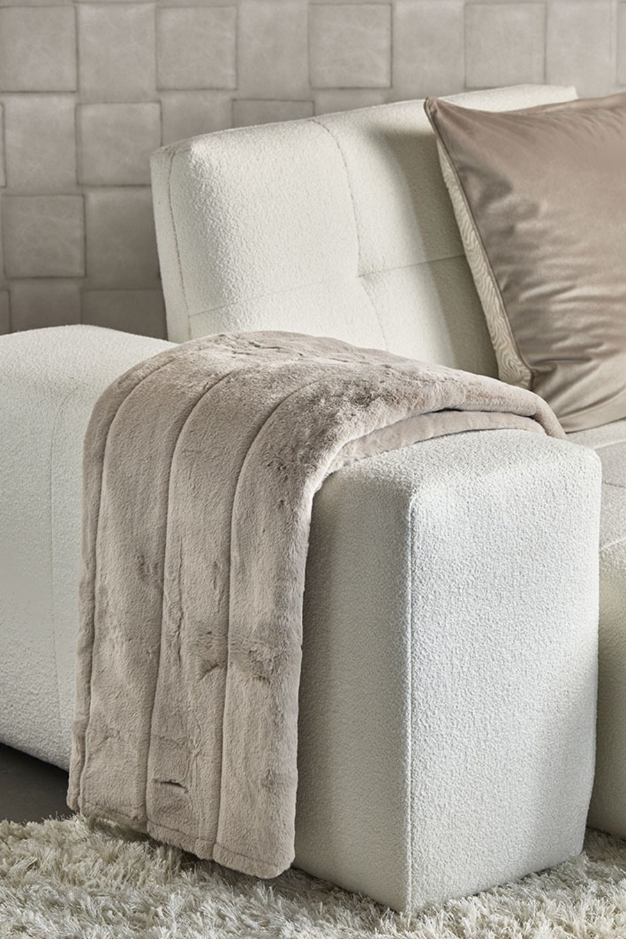 Koti Rivièra Maison | Chila Faux Fur Throw 170X130