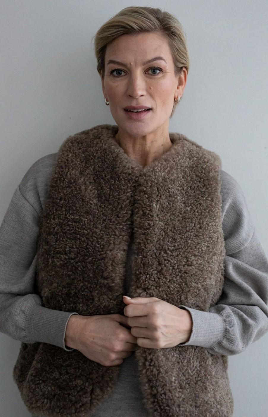 Vaatteet GAUHAR Helsinki | Faux Fur Vest, Taupe